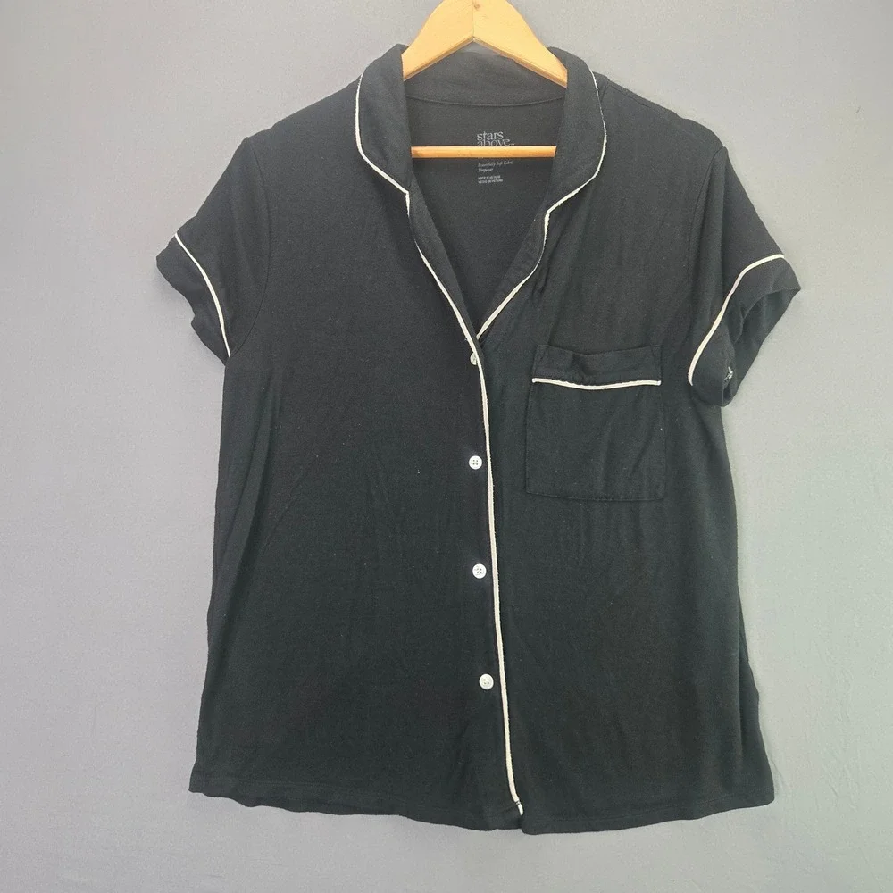 Stars Above Pajama Top Beautifully Soft Button Up M Black Short Sleeve Piping